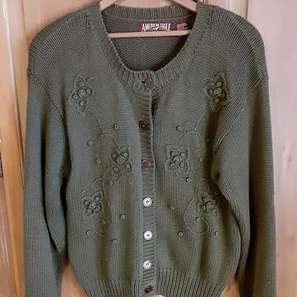 AMERICAN EAGLE DETAILED CARDIGAN IN LODEN GREEN